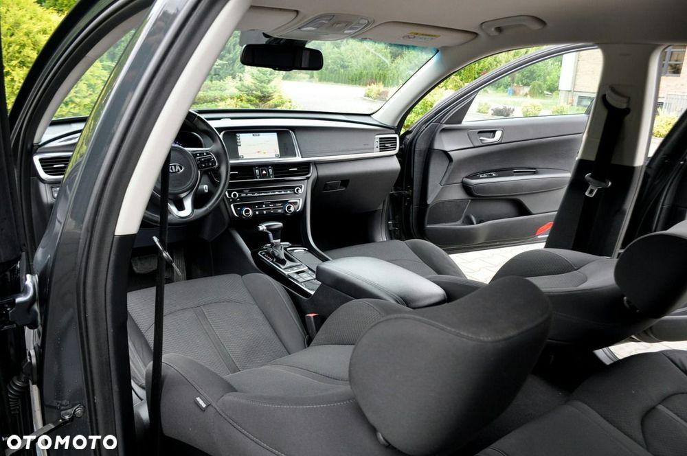 Kia Optima - 27