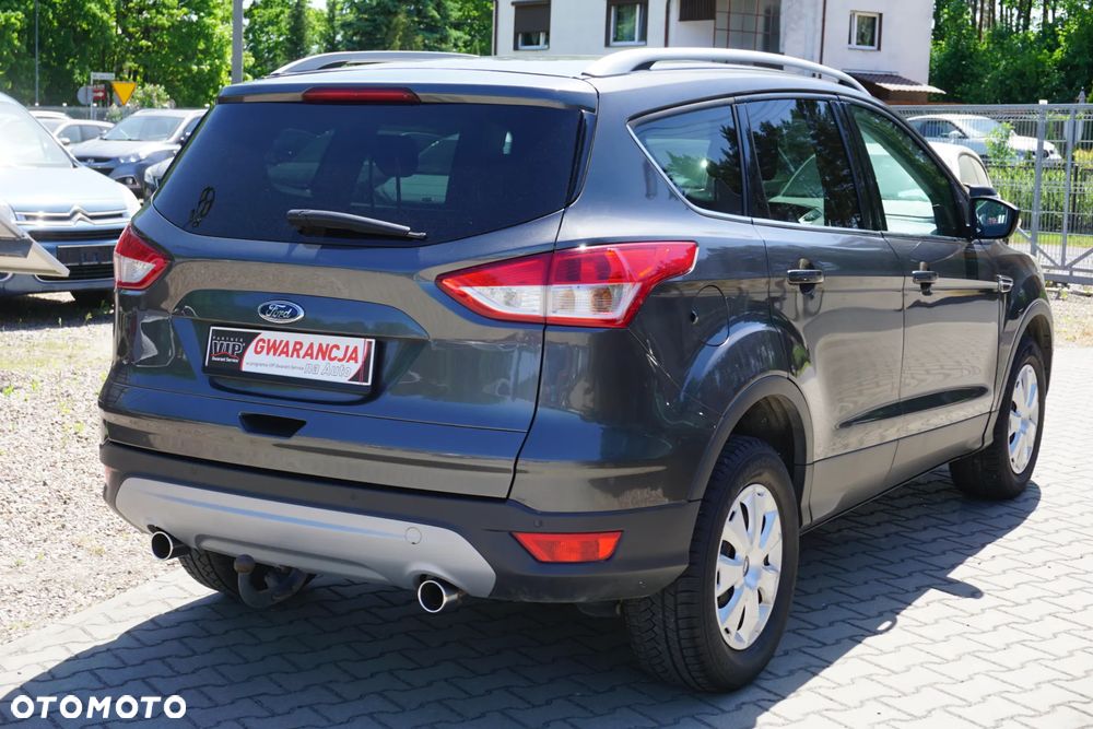 Ford Kuga 2.0 TDCi 2x4 Titanium - 3