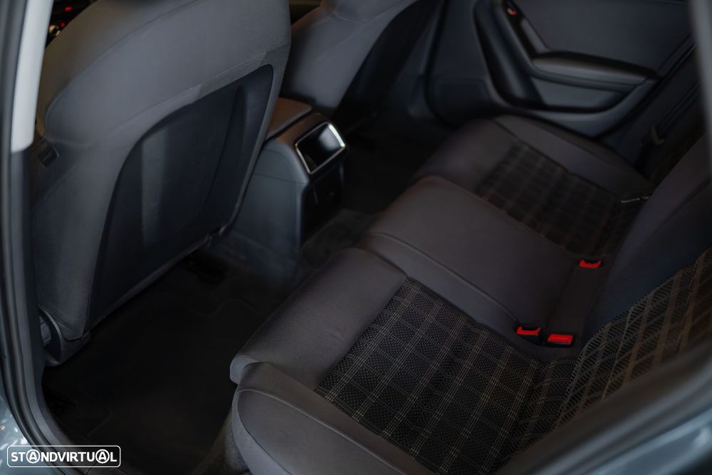 Audi A4 2.0 TDI Advance - 20