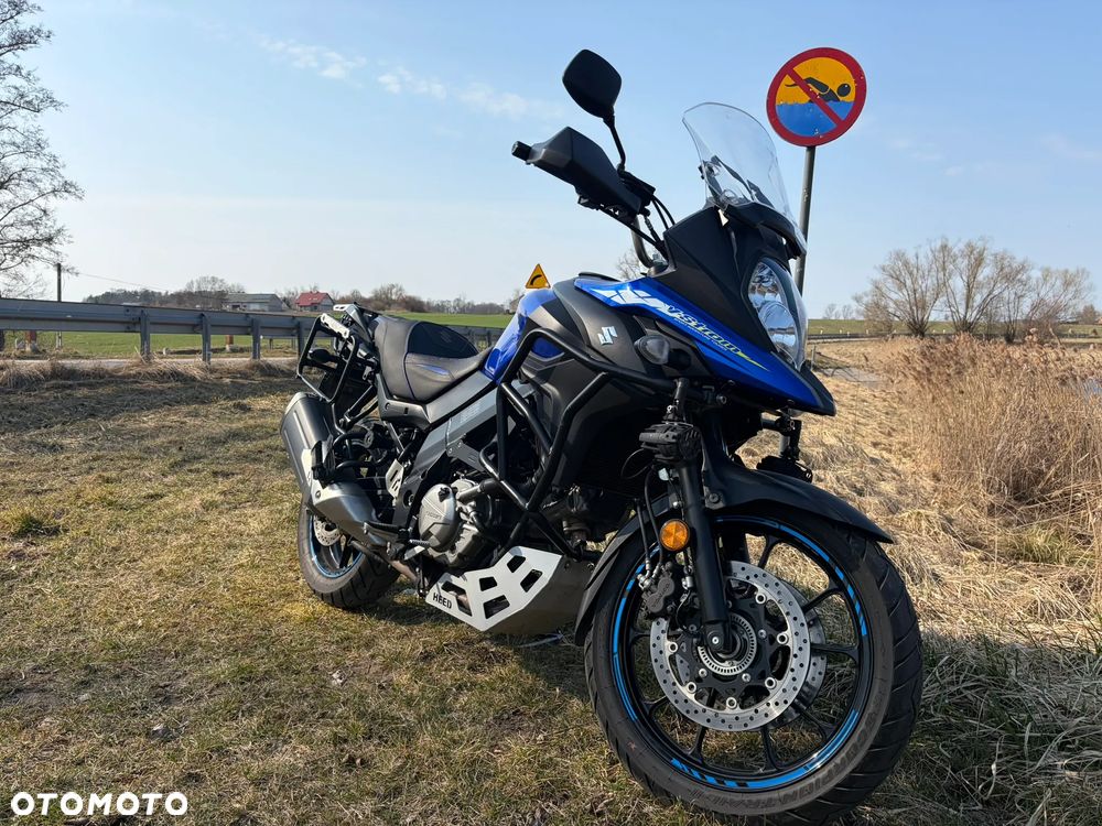Suzuki V-STROM - 1