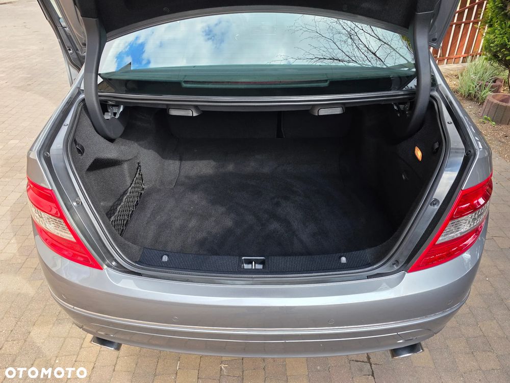 Mercedes-Benz Klasa C 350 7G-TRONIC Avantgarde - 27