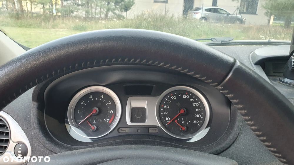 Renault Clio 1.6 16V Exception - 9