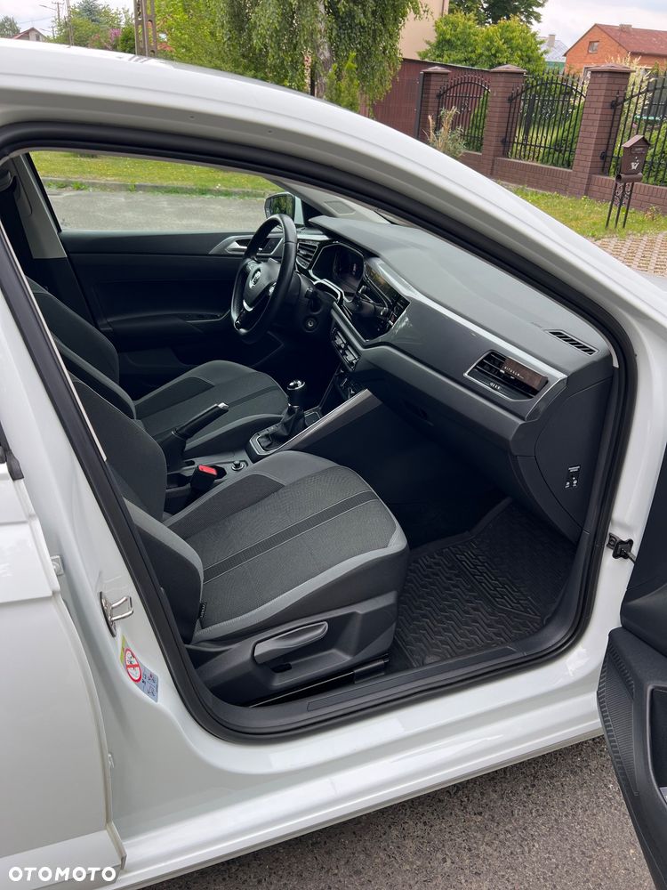 Volkswagen Polo - 11