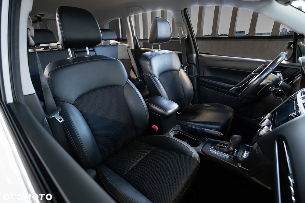 Subaru Forester 2.0 XT Comfort Lineartronic - 12