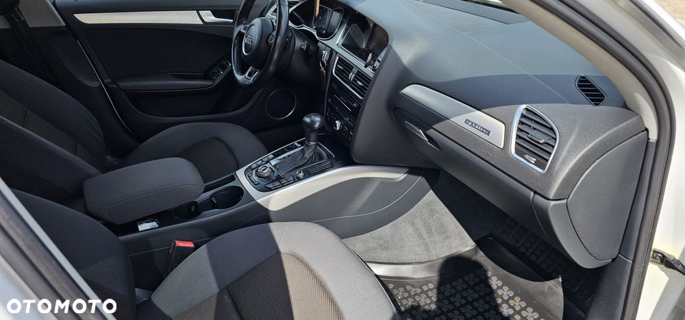 Audi A4 Allroad 2.0 TDI Quattro S tronic - 8