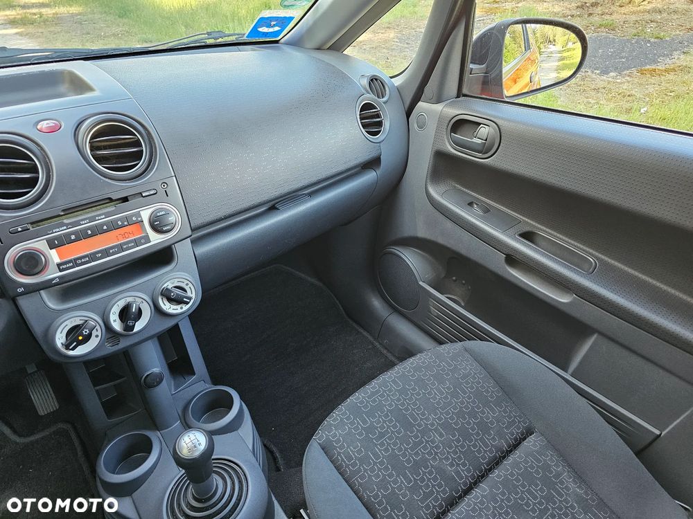 Mitsubishi Colt 1.1 - 18