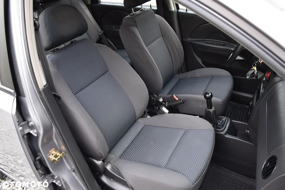 Chevrolet Aveo 1.2 Star (abs) - 34