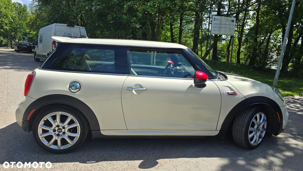 MINI Cooper John Works - 2