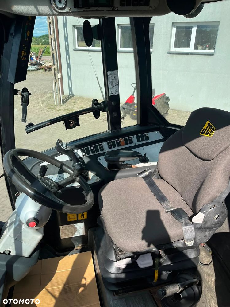 JCB TM220 FM - 12