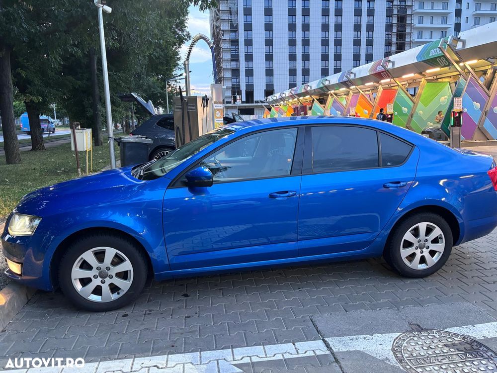 Skoda Octavia 1.4 TSI ELEGANCE - 3