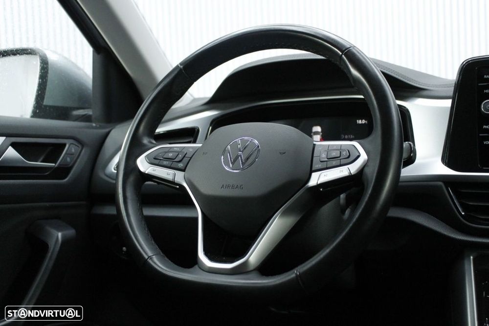 VW T-Roc 1.0 TSI Urban - 17