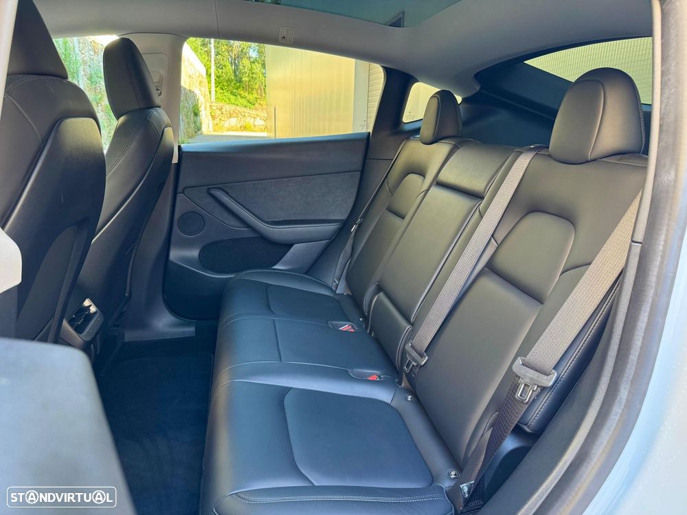 Tesla Model Y Standard - 28