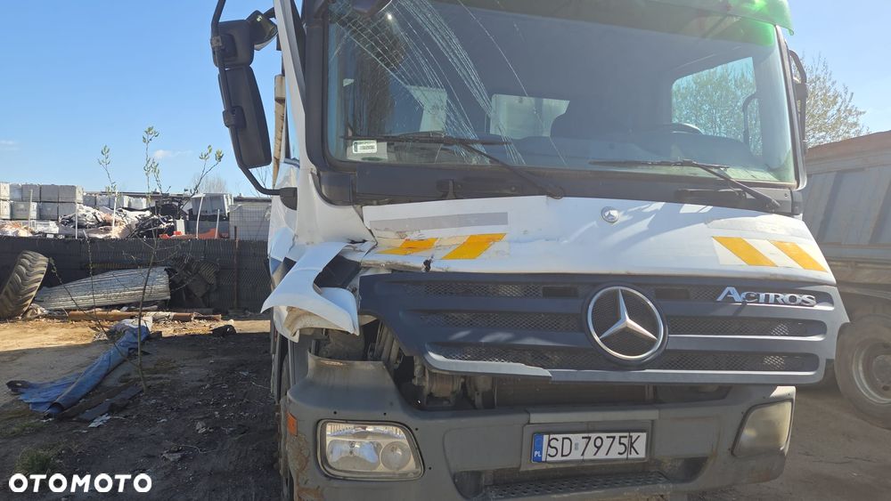 Mercedes-Benz ACTROS - 1