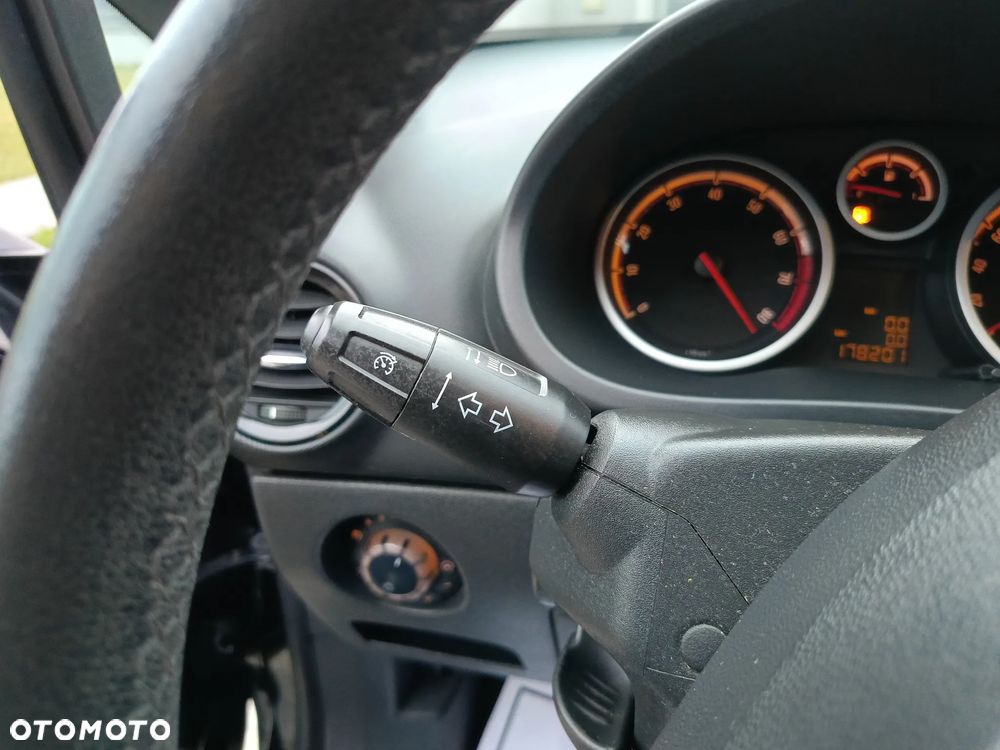 Opel Corsa 1.4 16V Color Edition - 27