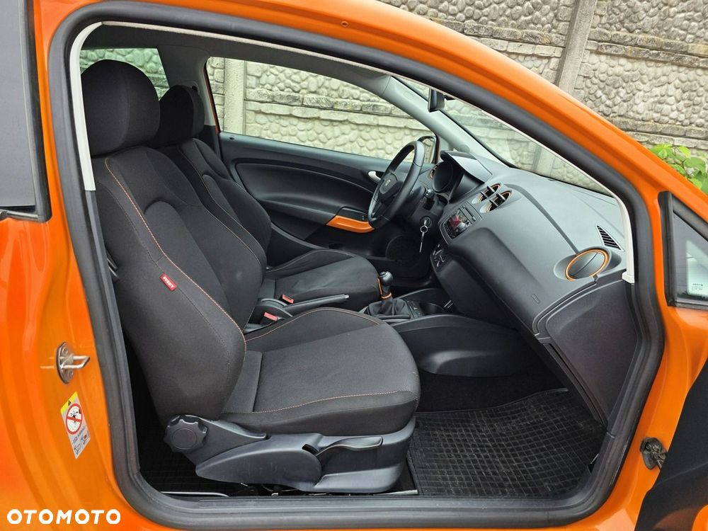Seat Ibiza SC 1.6 16V Sport - 19