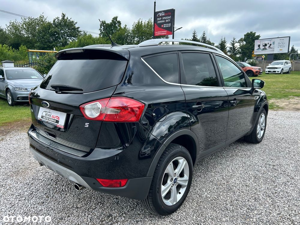 Ford Kuga 2.0 TDCi 4x4 Titanium - 4