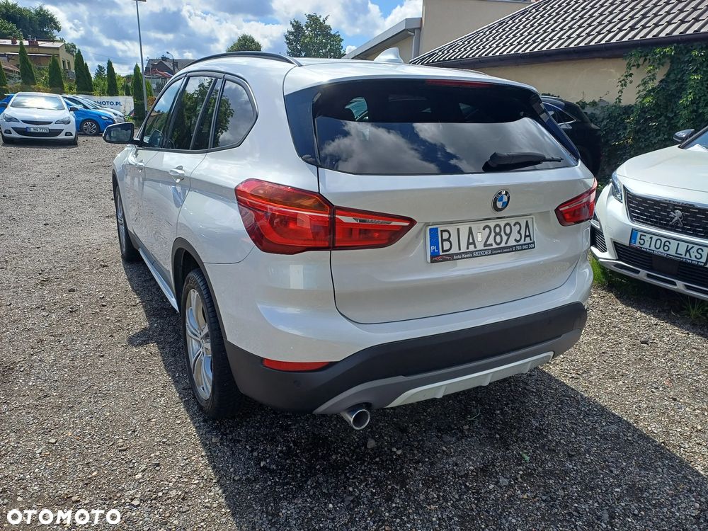 BMW X1 sDrive16d Sport Line - 4