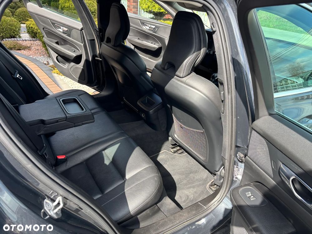 Volvo V60 D3 SCR Momentum - 12