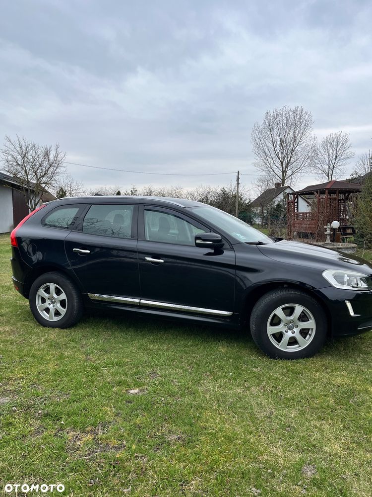 Volvo XC 60 D3 Momentum - 9