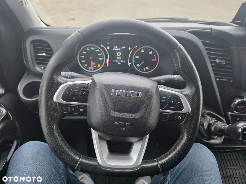 Iveco 35S16V L3H2 Średniak Krajowy Ledy Hak - 12