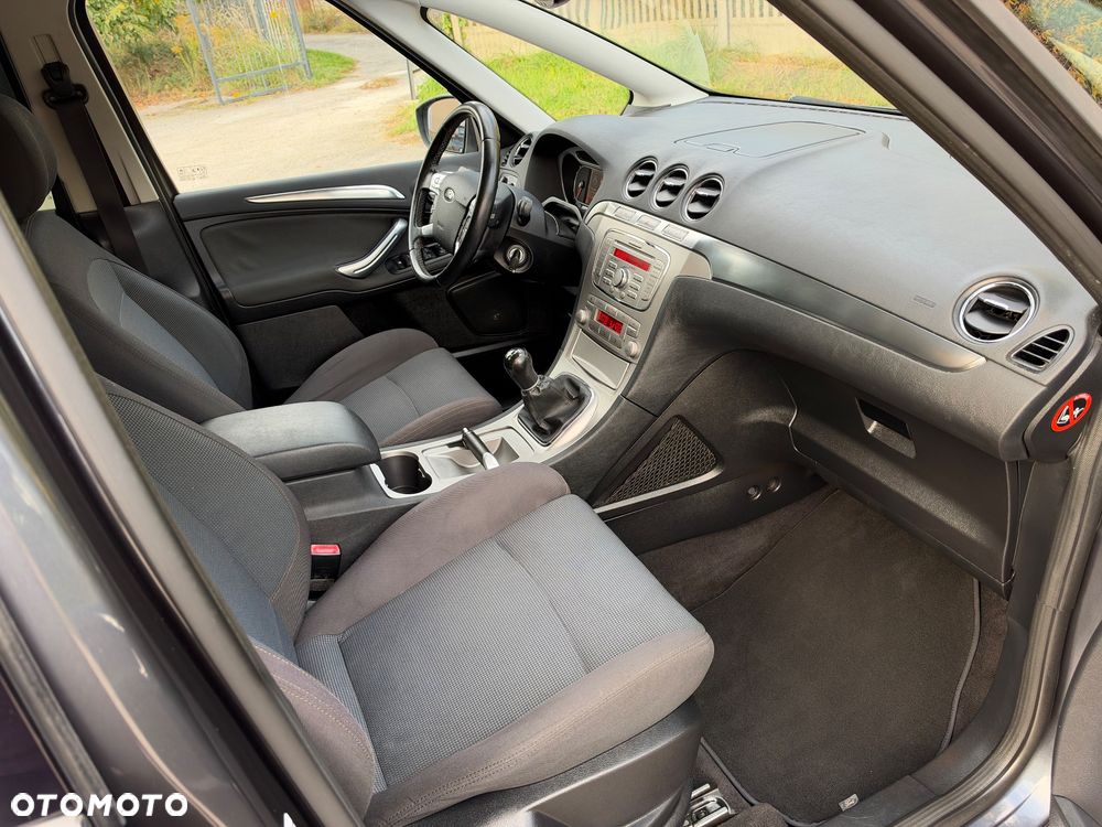 Ford S-Max 2.0 Titanium - 20
