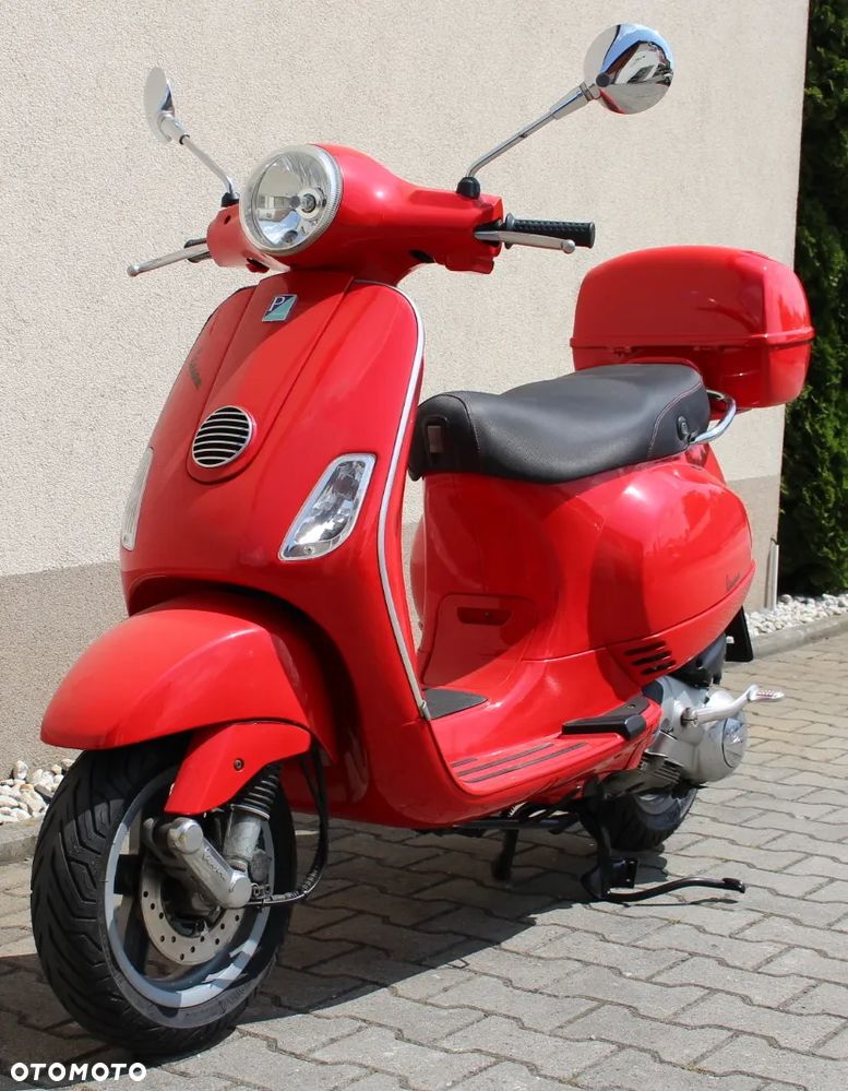 Piaggio Vespa - 3
