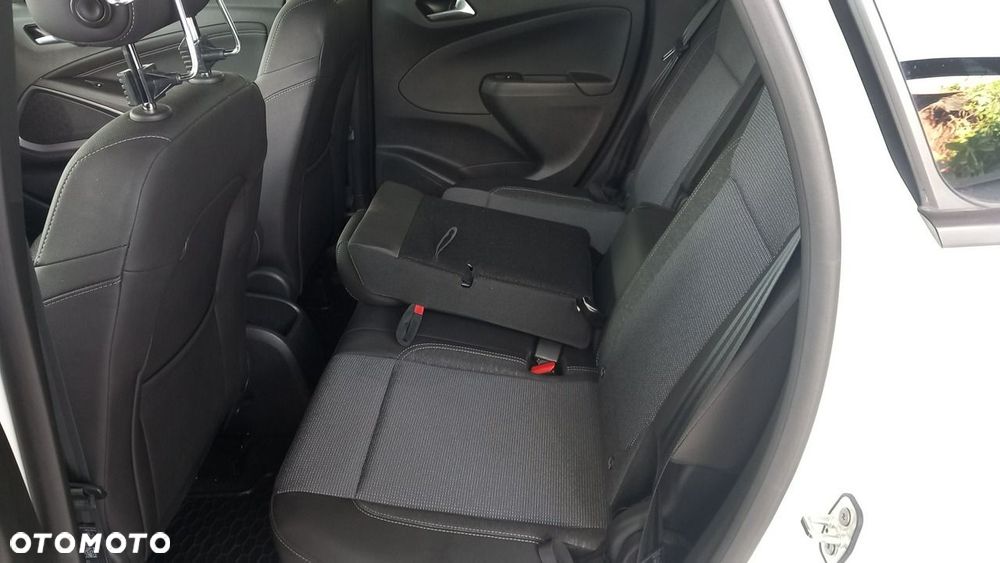Opel Crossland X - 16