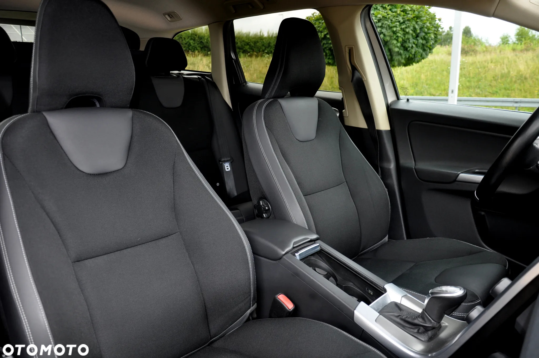 Volvo XC 60 - 35