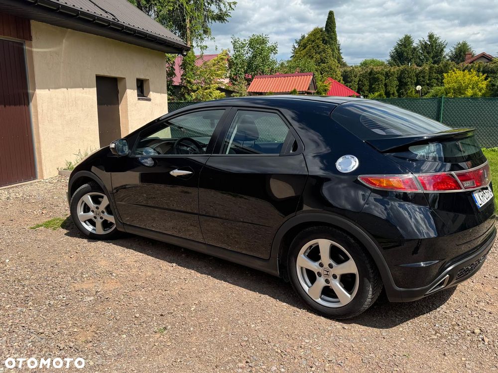 Honda Civic 1.8 Comfort - 2