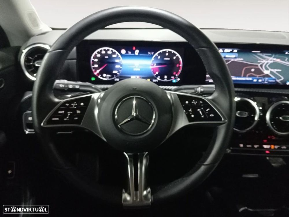 Mercedes-Benz CLA 180 d Shooting Brake Progressive Aut. - 13