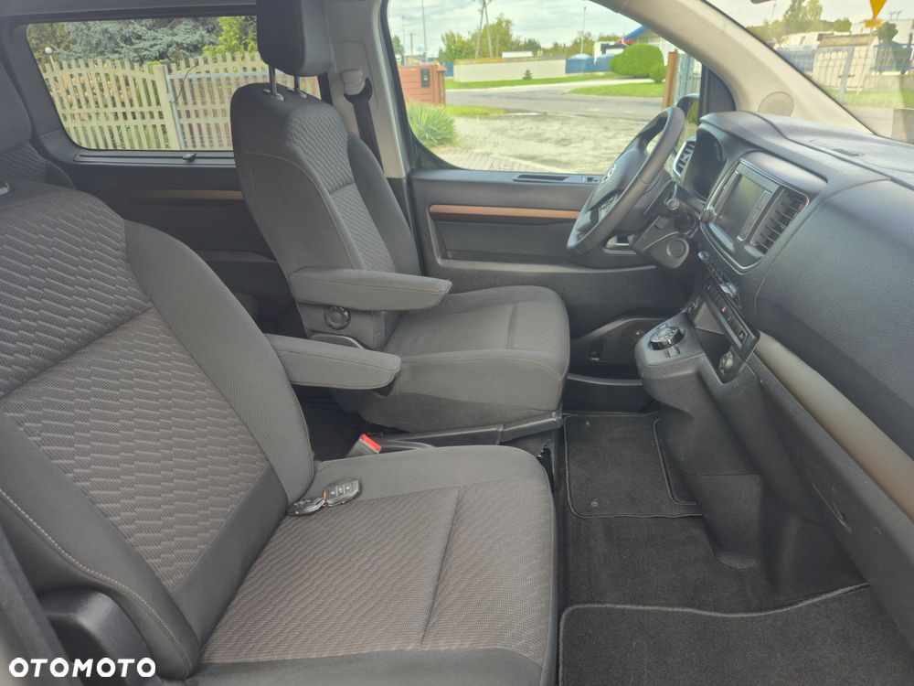 Toyota Proace Verso 2,0-l-D-4D L1 (8-Si.) Autm Family Comfort - 19