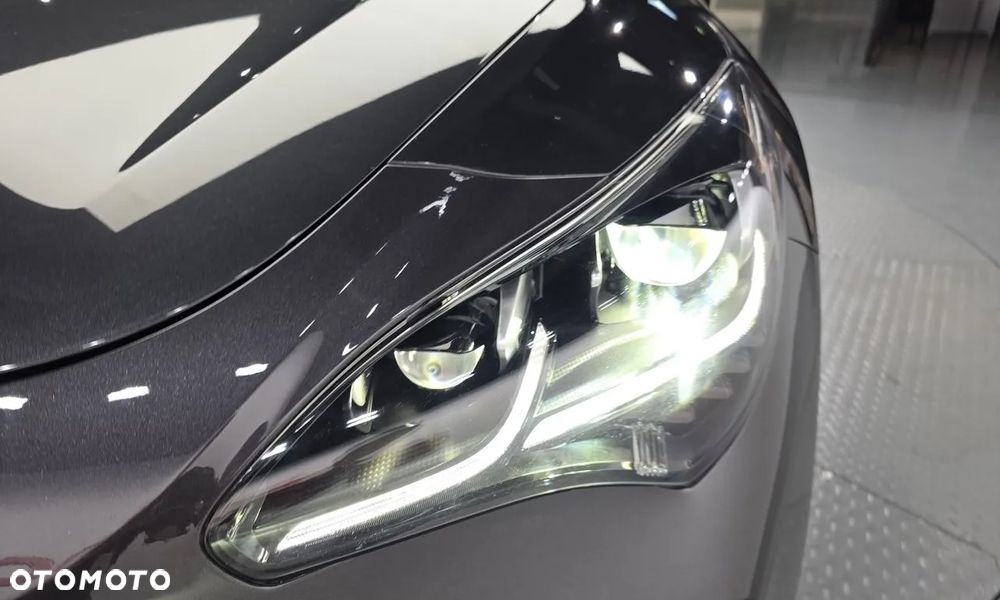 Kia Stinger - 8