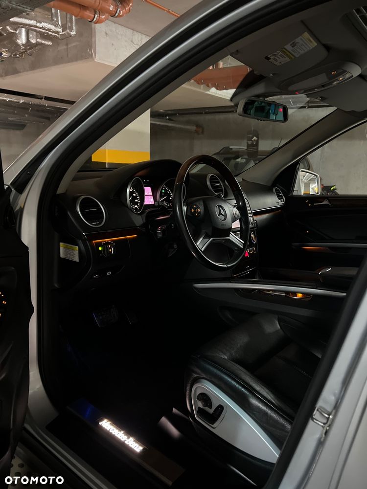 Mercedes-Benz GL 500 4Matic 7G-TRONIC - 10