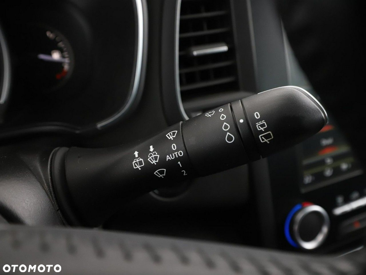 Renault Megane ENERGY dCi 110 EDC INTENS - 35