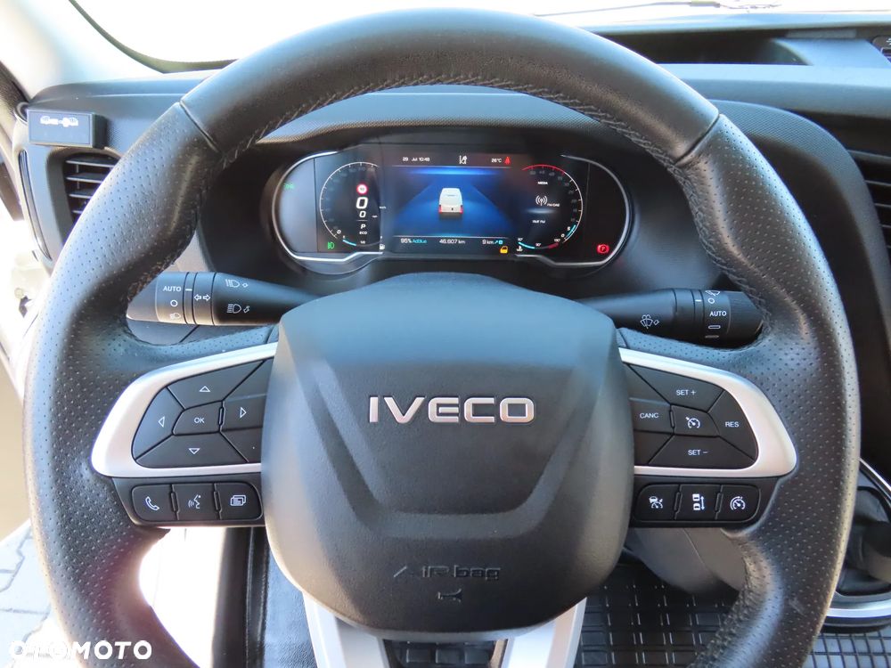 Iveco DAILY 35S18 DOKA Dubel Brygadowy MIXTO 7-Mio Os.+812 Kg Ład. POWER 3.0 HPI 180 KM Hi-Matic Automat L4H2 Rozstaw Osi 4100 mm WZMACNIANY FULL OPCJA Wyposażenia Gwarancja Fabryczna HAK 3500 KG Stan Auta Jak Z Salonu NOWY - 35