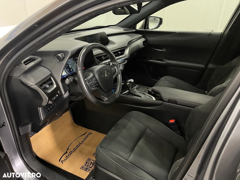 Lexus UX 250h Business Edition - 5