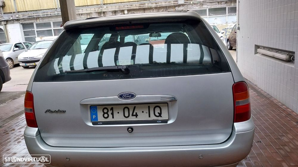 Ford Mondeo 1.6i Ghia - 16