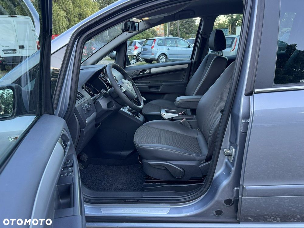 Opel Zafira - 23