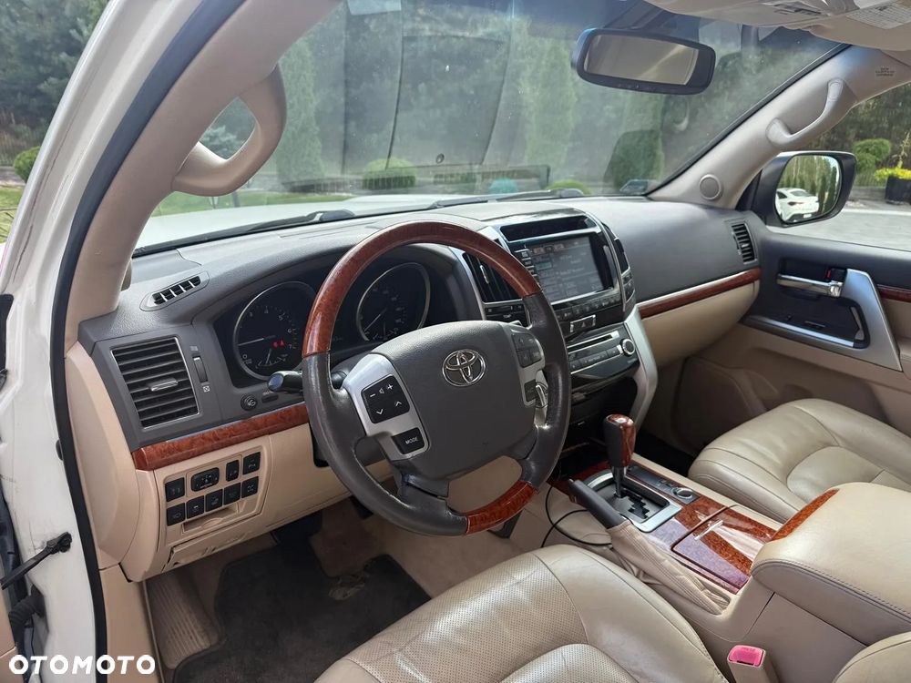 Toyota Land Cruiser LC 4.6 V8 Limited 7os - 16