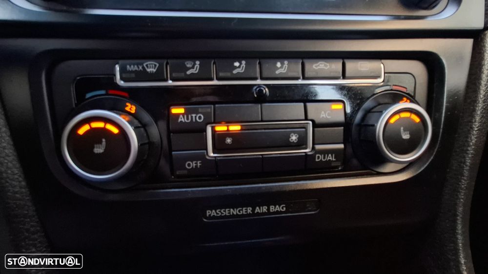 VW Golf Variant 1.6 TDi DPF Highline - 34