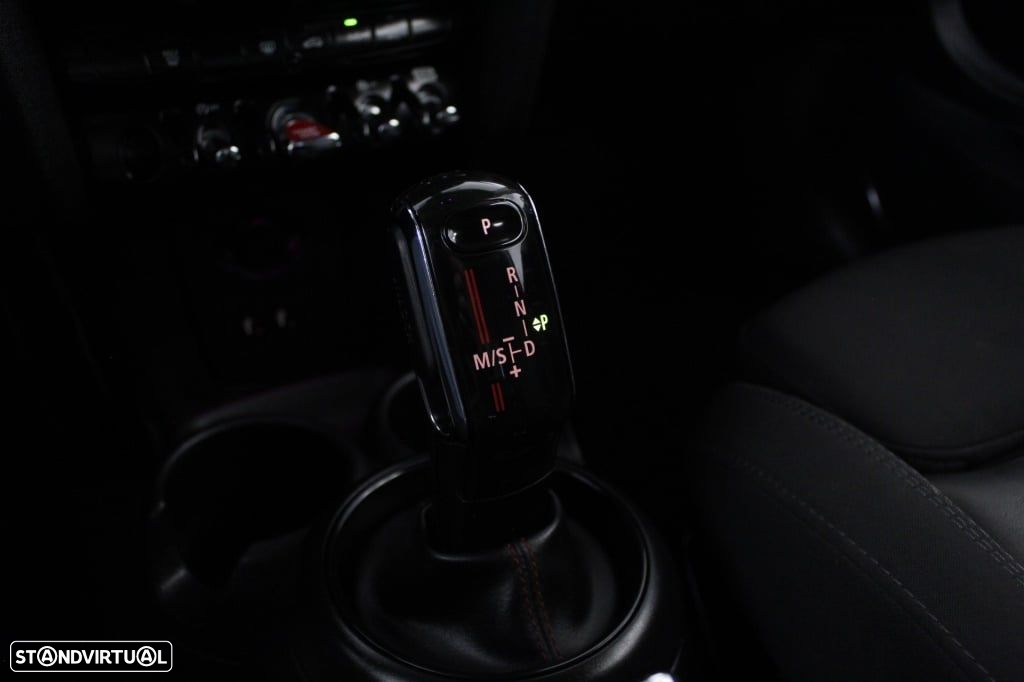MINI 5 Portas Cooper S Auto - 31