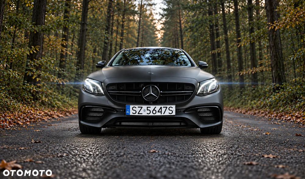 Mercedes-Benz Klasa E - 1