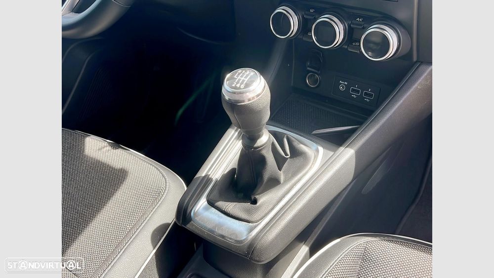 Renault Captur 1.0 TCe Techno - 23