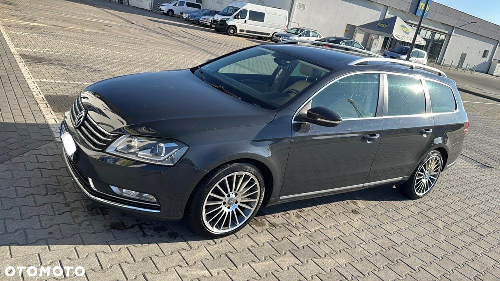 Volkswagen Passat 2.0 TDI DPF DSG 4Motion Highline - 1