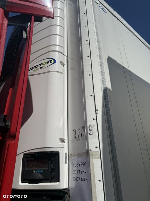 Schmitz Cargobull SKO24L - 2