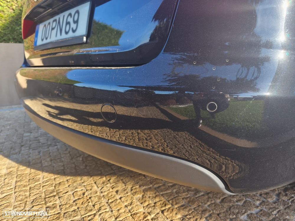 Audi A4 Avant 2.0 TDI DPF Ambiente - 16