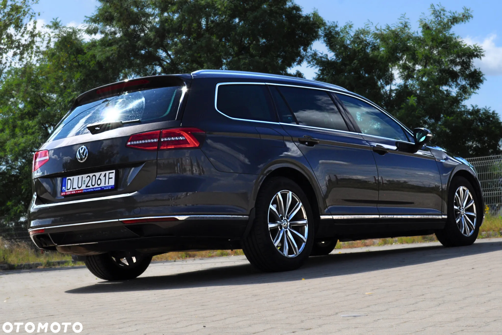 Volkswagen Passat Variant 2.0 TDI SCR 4Motion DSG Highline - 2