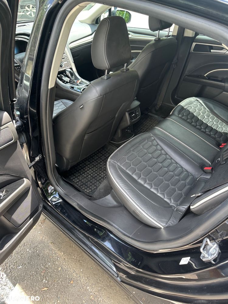 Ford Mondeo 2.0 HEV Vignale - 4