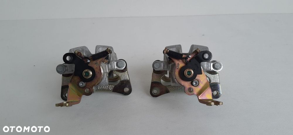 TOYOTA AVENSIS T22 ZACISKI HAMULCOWE TYŁ 04003-05430 - 3