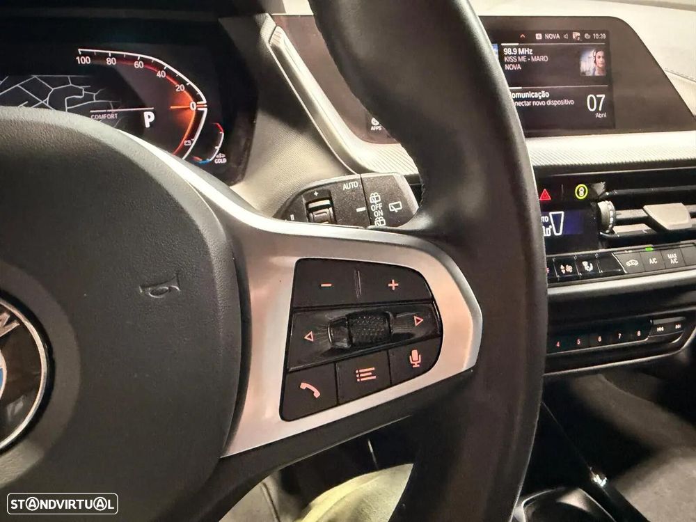 BMW 116 d Pack Desportivo M Auto - 17